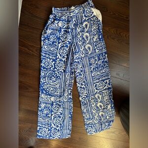 Zara Blue and White Abstract Print Pants